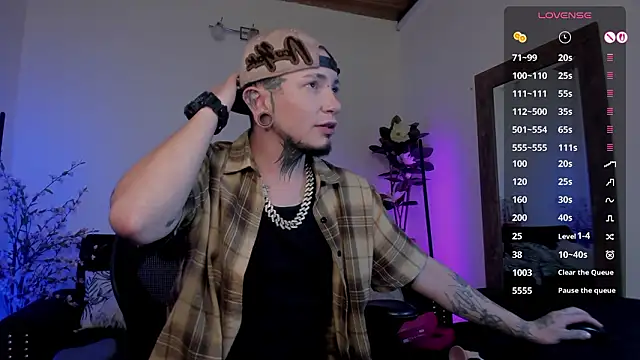 tyler jones  online show from February 25, 5:06 am