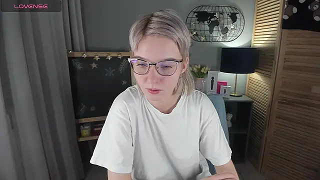 Madelaineses online show from January 13, 9:25 am