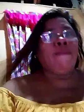 Snapshot of Huge_mama69 chatting on October 24, 3:41 pm Huge mama69 online show from October 24, 3:41 pm