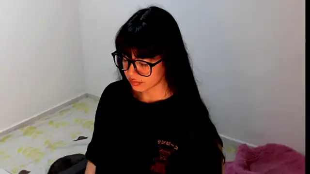 meganmiauu online show from May 14, 10:55 am