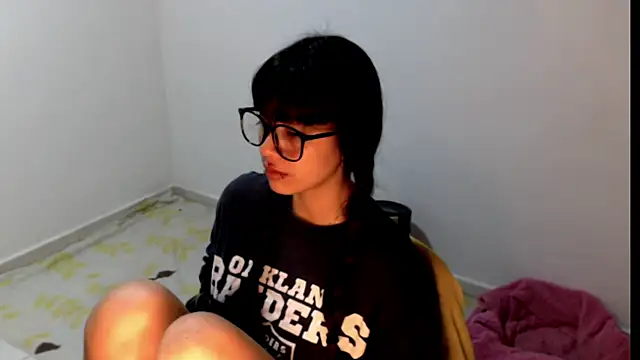 meganmiauu online show from May 20, 10:43 am