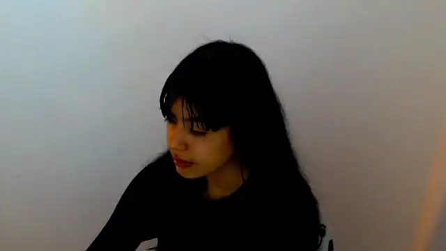 Snapshot of meganmiauu chatting on July 20, 12:29 pm meganmiauu online show from July 20, 12:29 pm
