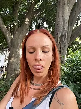 Snapshot of haley_diosita chatting on November 5, 9:04 pm haley diosita online show from November 5, 9:04 pm