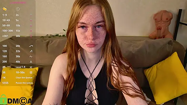 Snapshot of Roxy_Sunnny chatting on October 24, 9:28 am Roxy Sunnny online show from October 24, 9:28 am