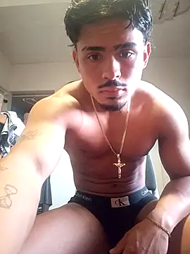 69toro  online show from November 19, 10:32 pm