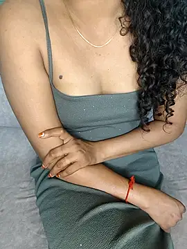 Snapshot of Tamilpallavi chatting on January 15, 4:22 pm Tamilpallavi online show from January 15, 4:22 pm