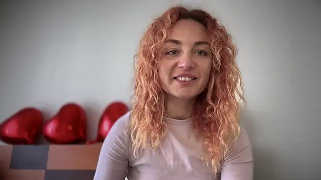 Reddgiirl online show from March 17, 10:40 am