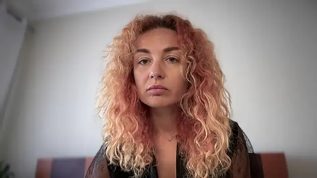 Reddgiirl online show from March 31, 10:26 am