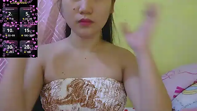 Snapshot of HornyAsian4uxx chatting on November 29, 2:31 pm HornyAsian4uxx online show from November 29, 2:31 pm