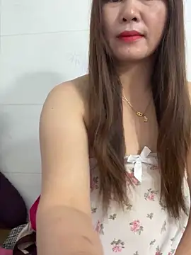 Snapshot of Moan_Mary chatting on November 29, 11:19 pm Moan Mary online show from November 29, 11:19 pm