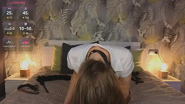 EllieSugar online show from October 21, 3:40 am