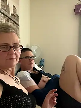 Curvy-Jinx online show from November 22, 2:16 pm