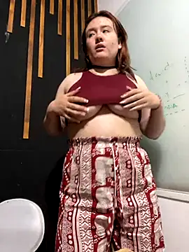 Snapshot of AliaMiller_ chatting on November 8, 3:12 pm AliaMiller online show from November 8, 3:12 pm