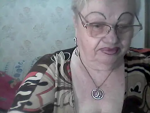 NatalieNorth online show from April 2, 8:50 pm