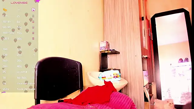 Rossedewitt  online show from February 20, 7:03 pm