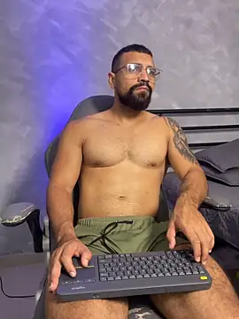 vincentjaxon online show from April 17, 5:38 pm