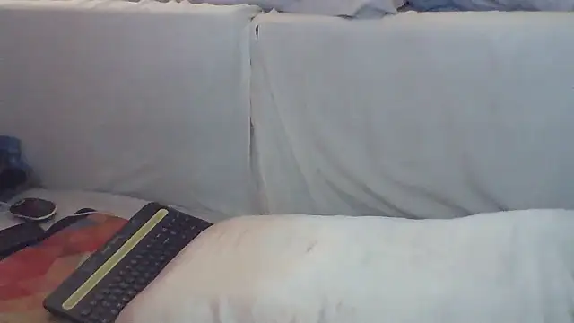 Luv2SuckBWC92 online show from September 15, 5:02 pm