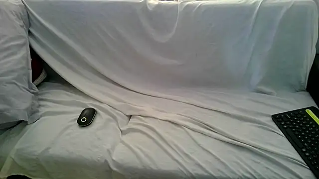 Luv2SuckBWC92 online show from September 24, 3:59 pm