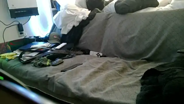 Luv2SuckBWC92 online show from December 3, 4:38 pm