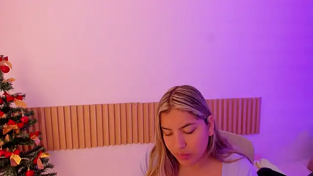 OliviaSweett online show from December 20, 4:47 pm