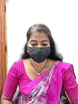 Snapshot of tamil_Sigappu_Roja chatting on July 21, 12:35 am tamil Sigappu Roja online show from July 21, 12:35 am