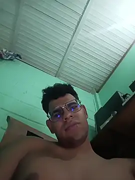 Bigtiti01 online show from November 17, 8:03 pm