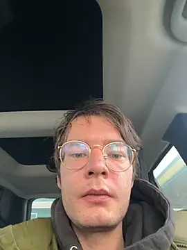 Snapshot of Hungboxer69 chatting on November 3, 11:15 pm Hungboxer69 online show from November 3, 11:15 pm