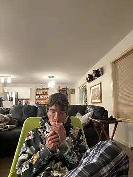 Snapshot of Hungboxer69 chatting on November 13, 5:17 am Hungboxer69 online show from November 13, 5:17 am