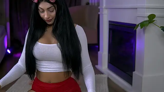 EmaHallee online show from March 9, 2:59 am