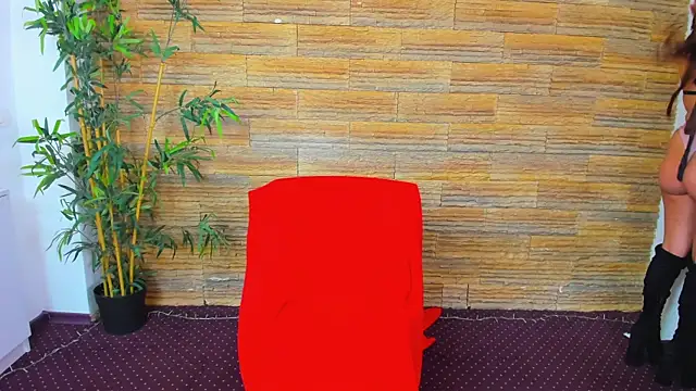 Cupcake Izzy online show from March 29, 5:40 am