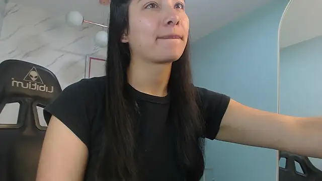 victoria hernandez t  online show from June 6, 1:16 pm