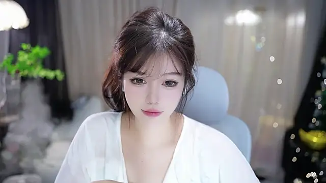 Snapshot of Fortune2Me chatting on November 2, 4:59 am Fortune2Me online show from November 2, 4:59 am