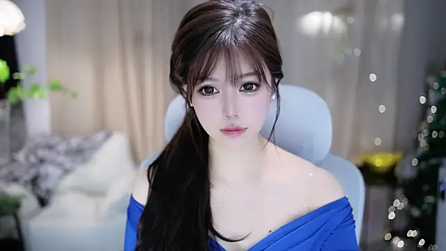 Snapshot of Fortune2Me chatting on November 12, 5:52 am Fortune2Me online show from November 12, 5:52 am