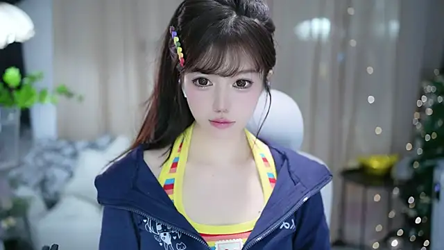 Snapshot of Fortune2Me chatting on November 20, 5:51 am Fortune2Me online show from November 20, 5:51 am