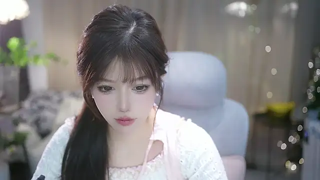 Snapshot of Fortune2Me chatting on November 26, 5:41 am Fortune2Me online show from November 26, 5:41 am