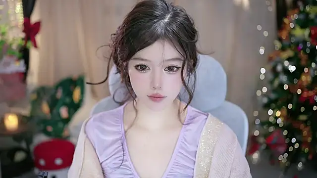 Snapshot of Fortune2Me chatting on December 21, 6:20 am Fortune2Me online show from December 21, 6:20 am