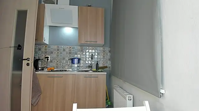 Snapshot of Kevin_Young_Cat chatting on December 22, 6:49 pm Kevin Young Cat online show from December 22, 6:49 pm