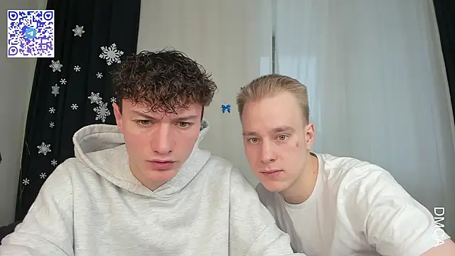 Snapshot of Kevin_Young_Cat chatting on February 5, 7:57 am Kevin Young Cat online show from February 5, 7:57 am