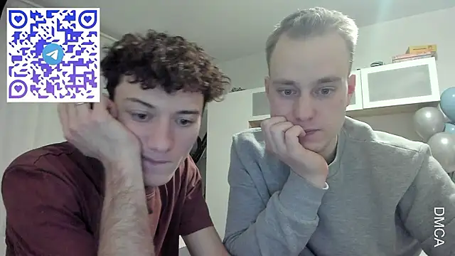 Snapshot of Kevin_Young_Cat chatting on February 8, 4:21 pm Kevin Young Cat online show from February 8, 4:21 pm