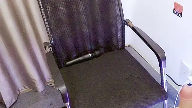 ALy-Lush online show from December 20, 7:04 am