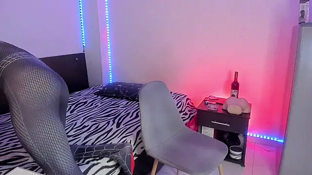 CamCumBoy online show from September 25, 9:46 am