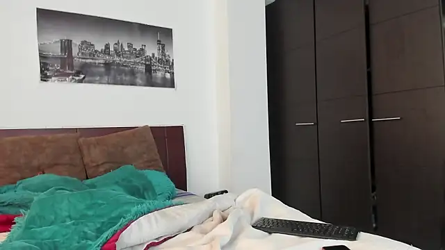 Snapshot of AntonyDAngelo25 chatting on February 16, 4:58 pm AntonyDAngelo25 online show from February 16, 4:58 pm