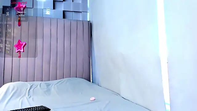 CandySays online show from October 22, 12:05 pm