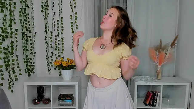 Snapshot of LanaRoselle chatting on June 24, 3:33 pm LanaRoselle online show from June 24, 3:33 pm