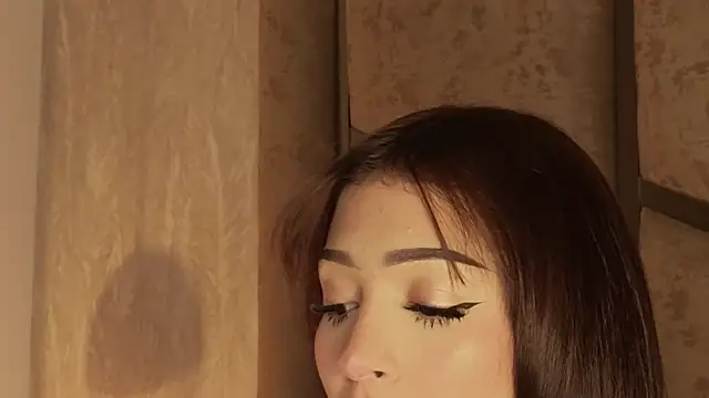 scarlethlux online show from April 9, 3:28 am