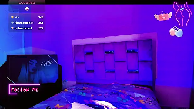 Snapshot of LADY-HOT-SEXY- chatting on October 19, 8:04 am LADY-HOT-SEXY- online show from October 19, 8:04 am