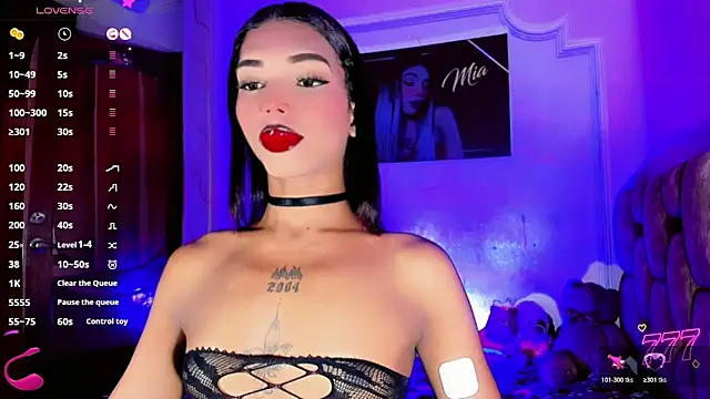 LADY-HOT-SEXY- online show from June 17, 9:27 pm