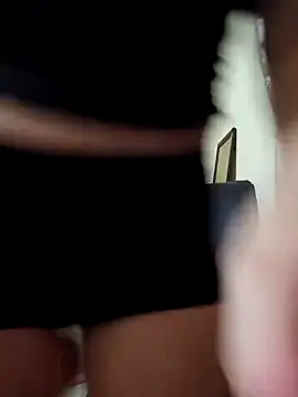 Snapshot of Theredcorazon chatting on November 6, 4:24 am Theredcorazon online show from November 6, 4:24 am