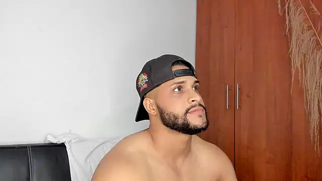 Pier Simons online show from October 29, 9:33 am