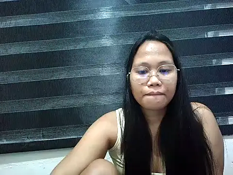 SpankyMyAss69 online show from March 28, 4:39 pm